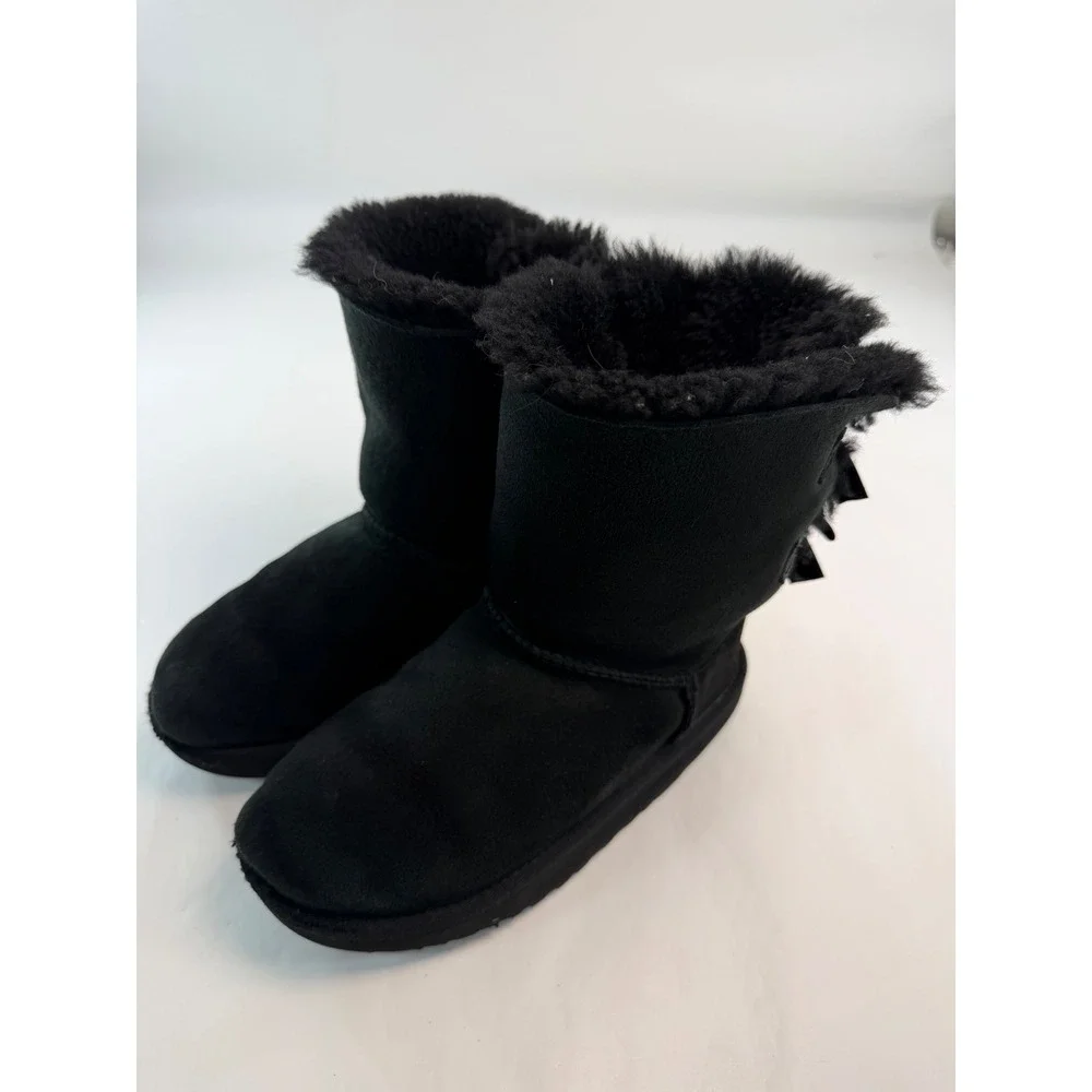 UGG Australia Kids Bailey Bow II Black Suede Boots 3280 Size 1 US 32 EU